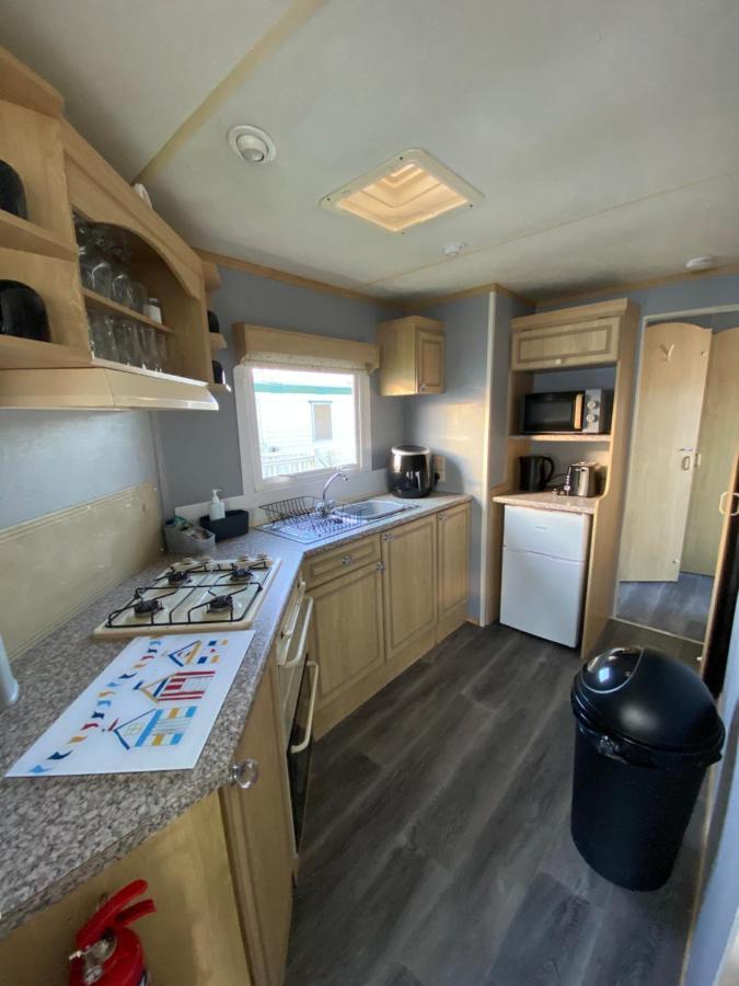 Seaview 190 - - Pet Friendly, Wifi, Bed Linen - Close To And Fantasy Island - Meadow Lakes Caravan & Hire