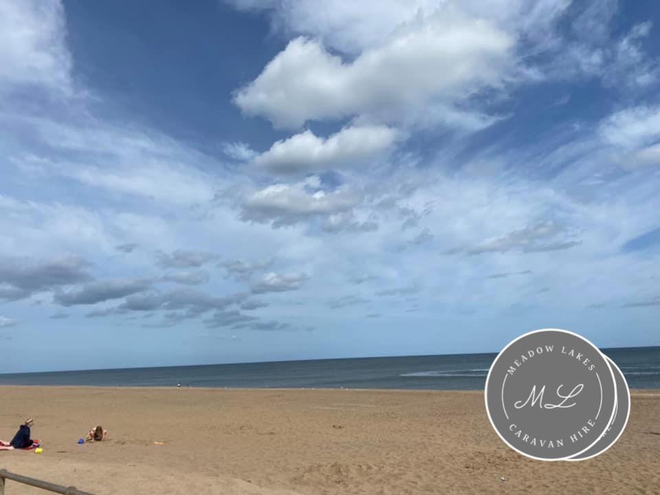 Apartment Seaview 190 - - Pet Friendly, Wifi, Bed Linen - Close To And Fantasy Island - Meadow Lakes Caravan & Hire Ingoldmells